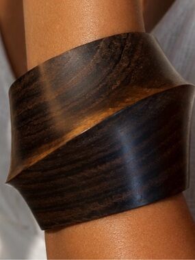 Natural Wood Elegant Statement Cuff Bracelet - Earthy